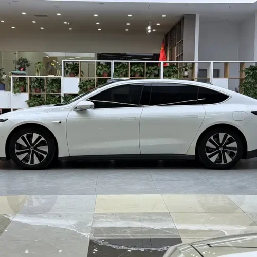 900x675_0_q87_c42_autohomecar__ChxpVmlNBUOAbvsgAAf75Zavu78862.jpg.webp Used NIO ET7 2022 model 75kWh