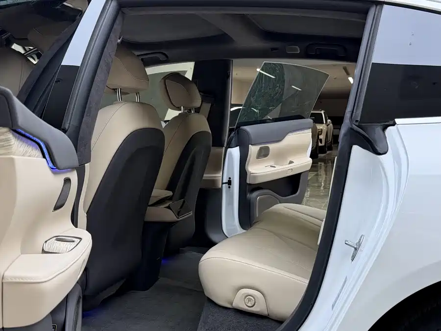 900x675_0_q87_c42_autohomecar__ChxpVmlNBUSAebHvAAatvX5j5m0422.jpg.webp Used NIO ET7 2022 model 75kWh