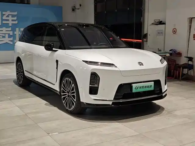 900x675_0_q87_c42_autohomecar__ChxpVmlOATuAFEPRAACpHeV-EKs023.jpg.webp Used NIO ES8 2026 Six-seater Executive Signature Edition