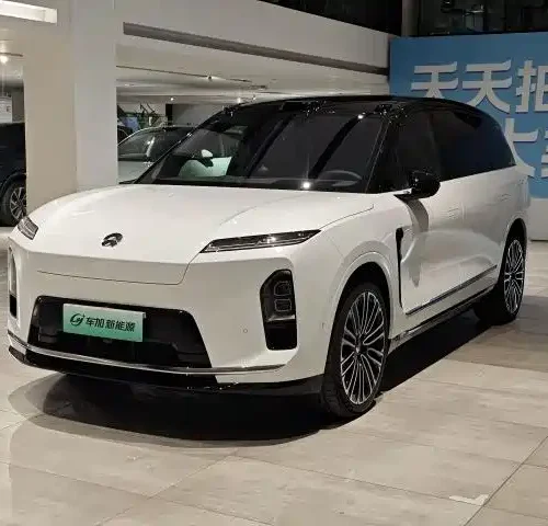 900x675_0_q87_c42_autohomecar__ChxpVmlOATuAZaOuAAC2_nEyDM4542.jpg.webp Used NIO ES8 2026 Six-seater Executive Signature Edition