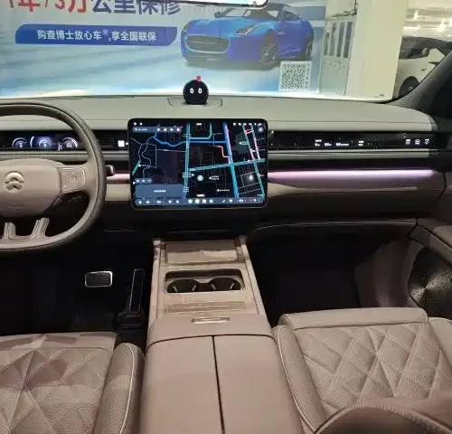 900x675_0_q87_c42_autohomecar__ChxpVmlOATyAYgRsAADTR3Mh2j0797.jpg.webp Used NIO ES8 2026 Six-seater Executive Signature Edition