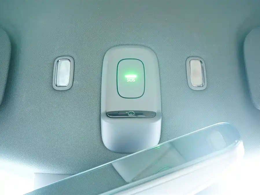 900x675_0_q87_c42_autohomecar__ChxpVmlOPmSAMZC8AAGdAkmlX-E377.jpg.webp Used NIO ET5T 2023 75kWh Touring