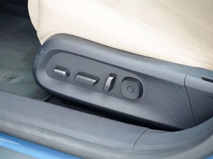 900x675_0_q87_c42_autohomecar__ChxpVmlOPnKAFGBvAAFW2Vot1GA625.jpg.webp Used NIO ET5T 2023 75kWh Touring