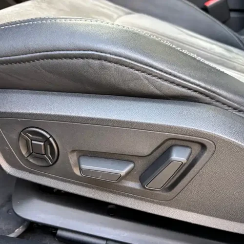 900x675_0_q87_c42_autohomecar__ChxpVmlOV5WAYxY1AAvksHTJ-bs175.jpg.webp Used Audi A6L 2020 45 TFSI quattro exclusive dynamic model