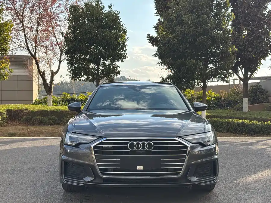 900x675_0_q87_c42_autohomecar__ChxpVmlOV9OAVc-4AA6yDe6nI9w882.jpg.webp Used Audi A6L 2020 45 TFSI quattro exclusive dynamic model