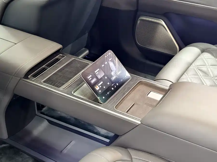 Used NIO ET9 2025 model 102kWh