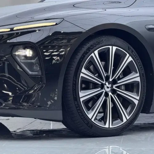 900x675_0_q87_c42_autohomecar__ChxpWGi5Vh6AcR7_AAcDUEk38No606.jpg.webp Used NIO ET7 2024 100kWh Executive Edition