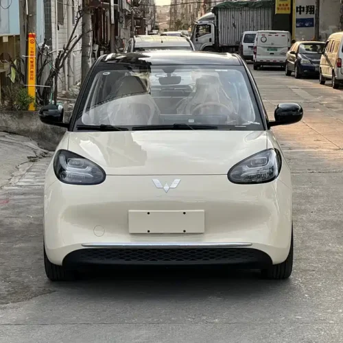 900x675_0_q87_c42_autohomecar__ChxpWGiouEuAQoyNAAwwfvICBKw642.jpg.webp Used Wuling Bingo 2025 model 333km Yuexiang model