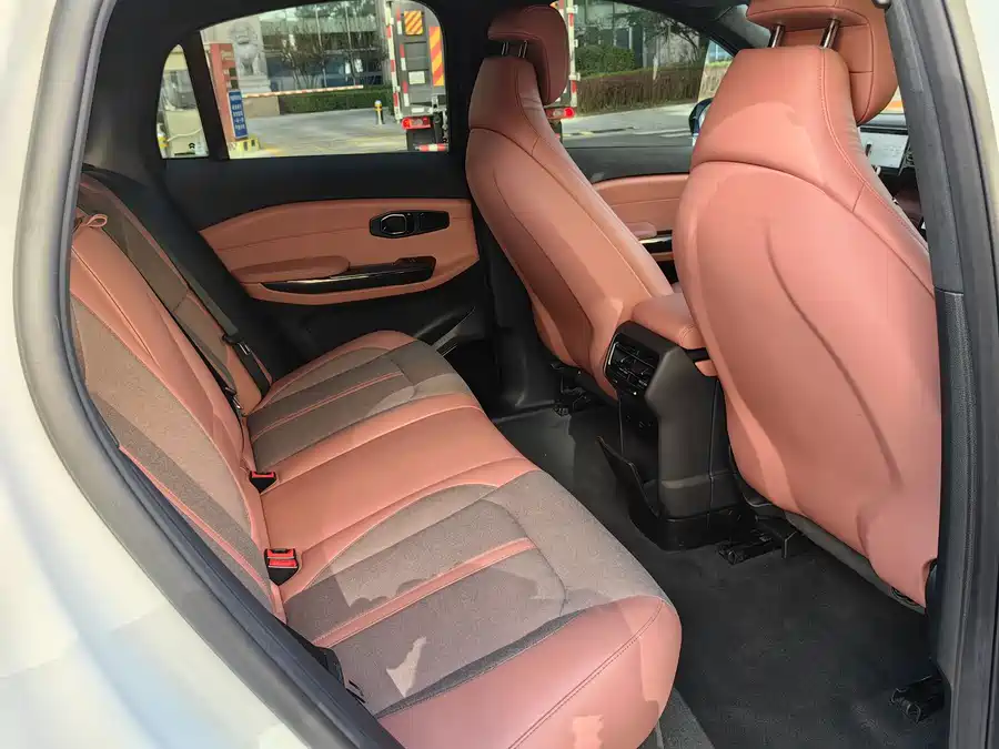 900x675_0_q87_c42_autohomecar__ChxpWGj0aCKAdV7oAAWgAwIxa64904.jpg.webp Used NIO EC6 2020 440KM Performance Edition