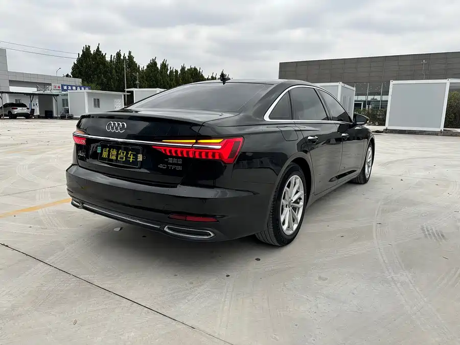 900x675_0_q87_c42_autohomecar__ChxpWGj1kLiAGzIMAAihkFH-azc226.jpg.webp Used Audi A6L 2019 40 TFSI luxury and elegant model