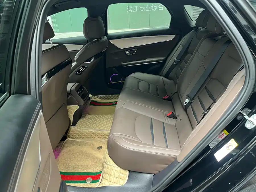 900x675_0_q87_c42_autohomecar__ChxpWGj7kJWAcjQ_AAnCD5Wb-k4474.jpg.webp Used BYD Han 2020 DM four-wheel drive performance version luxury model