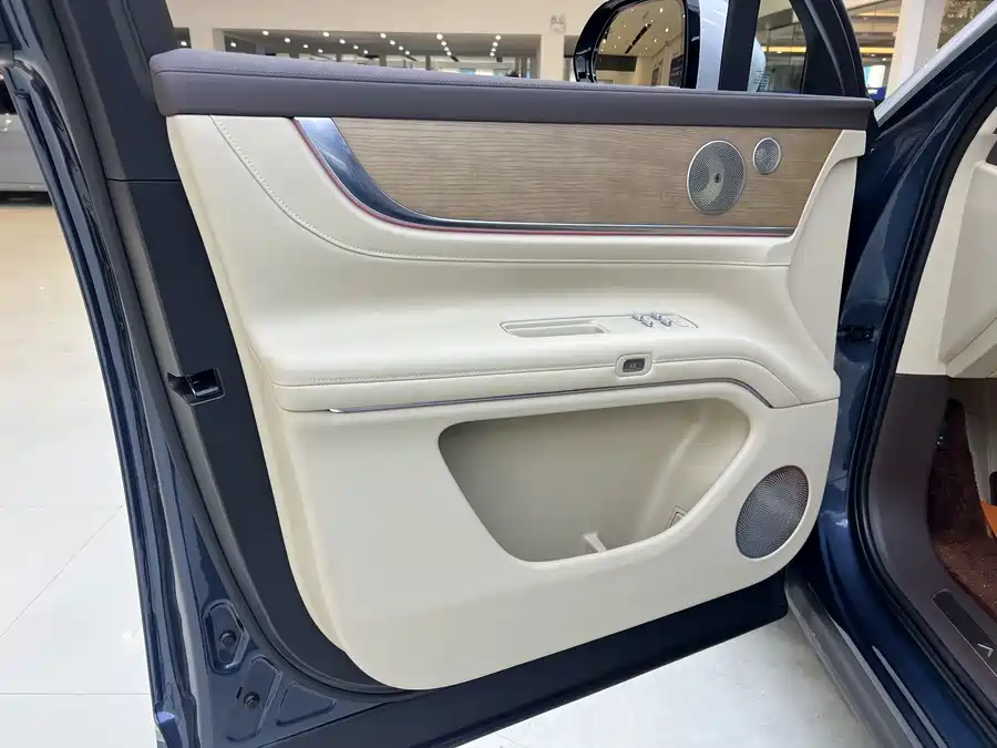 900x675_0_q87_c42_autohomecar__ChxpWGj96SCAbA1mAARILjDxQKs241.jpg.webp Used AITO M9 2024 extended range Ultra version 42kWh 6-seater version