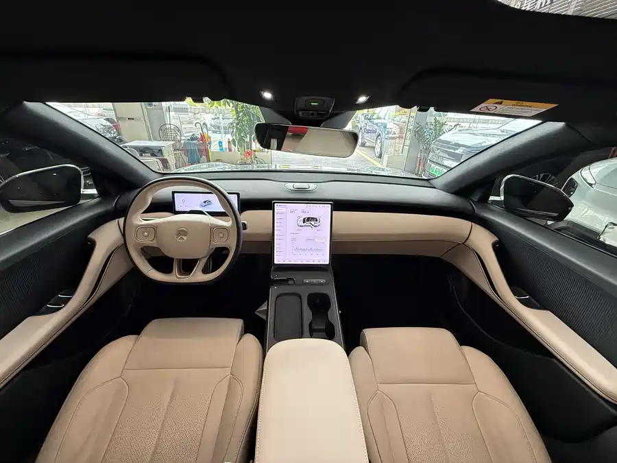 900x675_0_q87_c42_autohomecar__ChxpWGjT_nKAOTR3AAWXmEoLpKo223.jpg.webp Used NIO ET5T 2024 model 75kWh Touring