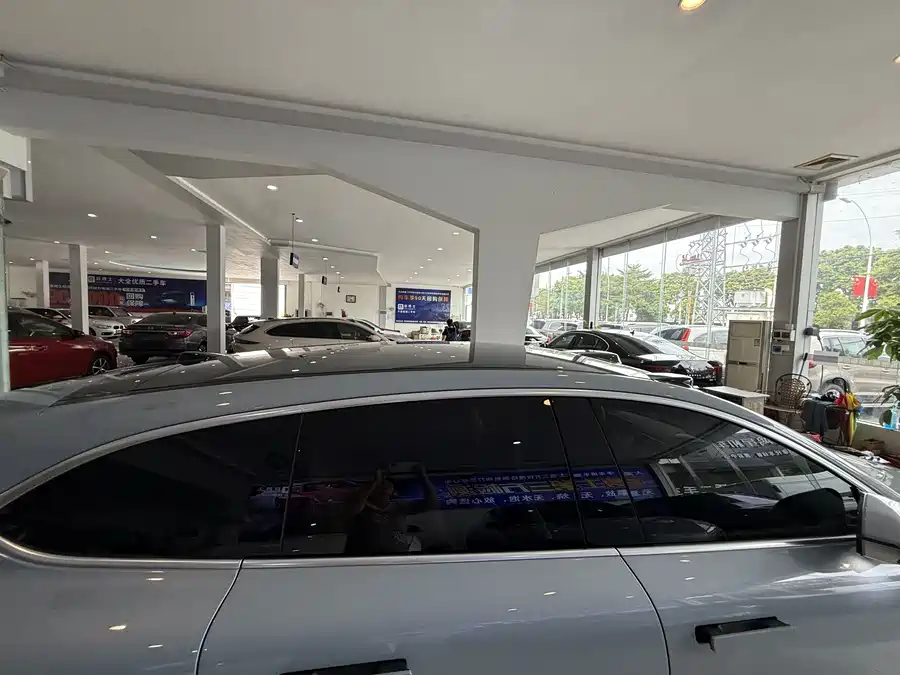 900x675_0_q87_c42_autohomecar__ChxpWGjT_nSAdBikAAUhYYhUSrY062.jpg.webp Used NIO ET5T 2024 model 75kWh Touring