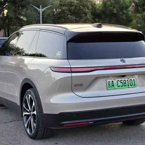 900x675_0_q87_c42_autohomecar__ChxpWGjmRtWAOuKXAAYkw1guURg352.jpg.webp Used NIO ES8 2024 model 75kWh