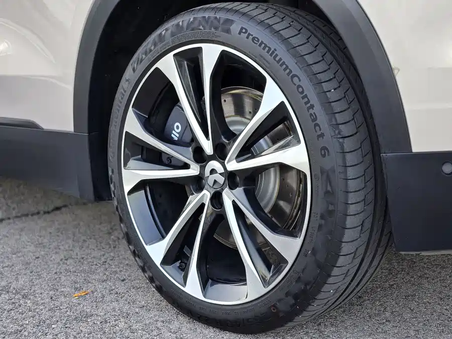 900x675_0_q87_c42_autohomecar__ChxpWGjmRtiAIQOZAAbTD1hv0eQ815.jpg.webp Used NIO ES8 2024 model 75kWh