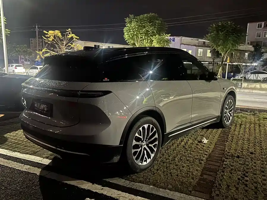 Used NIO ES6 2024 model 75kWh