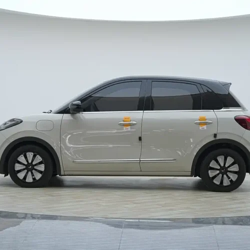 900x675_0_q87_c42_autohomecar__ChxpWGk-ZY6AJeyjAAVeB6psc9w909.jpg.webp Used Wuling Bingo 2023 model 333km Yuexiang+ model