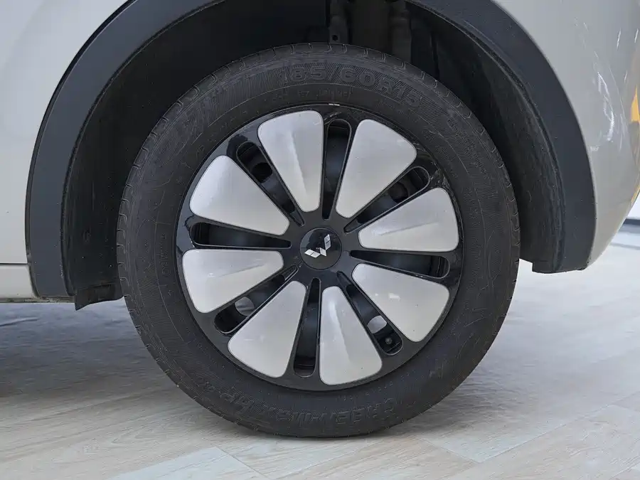 900x675_0_q87_c42_autohomecar__ChxpWGk-ZZiAFxWRAAie8Jgc5-w969.jpg.webp Used Wuling Bingo 2023 model 333km Yuexiang+ model