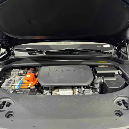 900x675_0_q87_c42_autohomecar__ChxpWGk-byyAN_bgAAkTkZHs7Ow853.jpg.webp Used AITO M9 2024 extended range Ultra version 42kWh 6-seater version