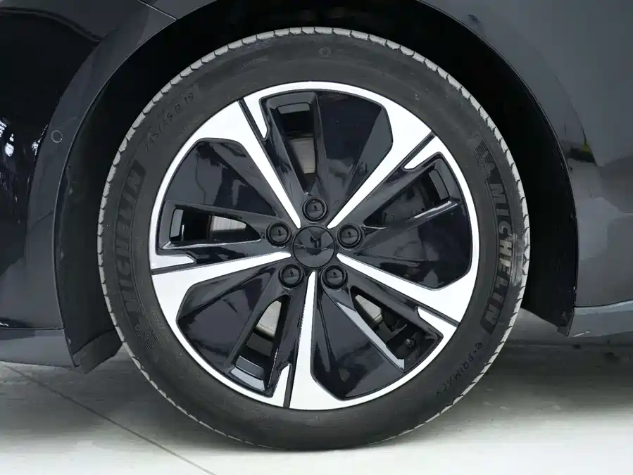 900x675_0_q87_c42_autohomecar__ChxpWGk-hSiAMGpJAAIWWjg8f1U088.jpg.webp Used NIO ET5T 2024 model 75kWh Touring