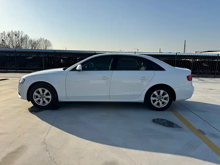 Used Audi A4L 2012 2.0 TFSI automatic comfort type
