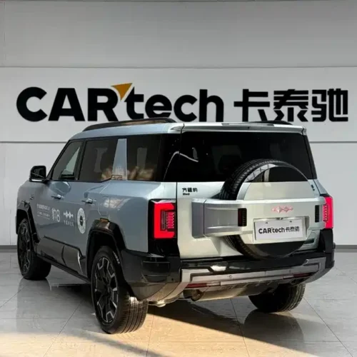 900x675_0_q87_c42_autohomecar__ChxpWGk2LdyAEIiBAAGQLu-GXiI588.jpg.webp Used BYD Leopard 8 2025 Zhiyong flagship version 7 seats