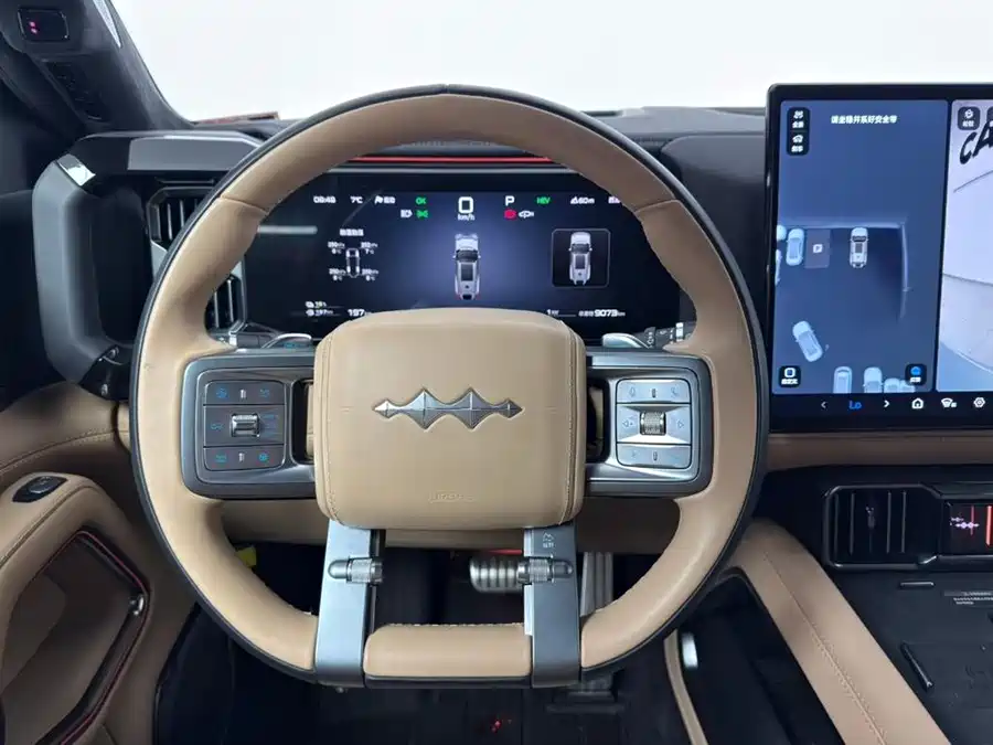 900x675_0_q87_c42_autohomecar__ChxpWGk2LeCAfZKOAAGP75fB760879.jpg.webp Used BYD Leopard 8 2025 Zhiyong flagship version 7 seats