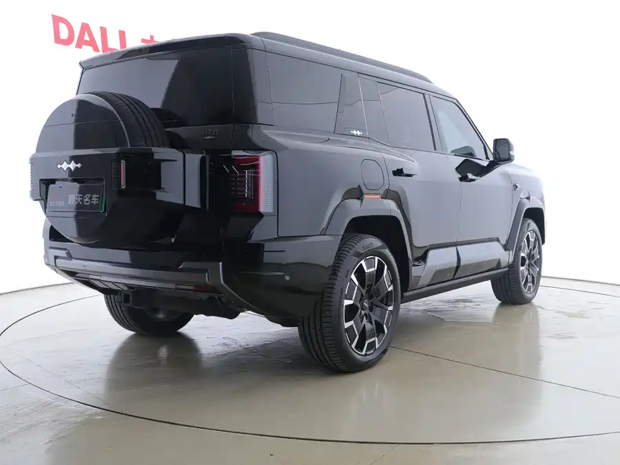 900x675_0_q87_c42_autohomecar__ChxpWGk2P_eAPV7JAANWxAa-C3c541.jpg.webp Used BYD Leopard 8 2025 Zhiyong flagship version 7 seats