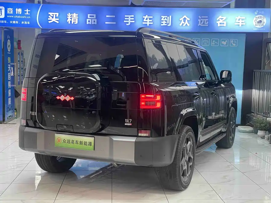 900x675_0_q87_c42_autohomecar__ChxpWGk44WiAQwUjAAiV_Wpn65s492.jpg.webp Used BYD Leopard Titanium 7 2025 190KM four-wheel drive Ultra version