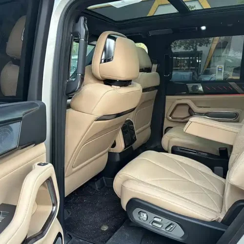 Used BYD Leopard 8 2025 Zhiyong flagship version 6 seats