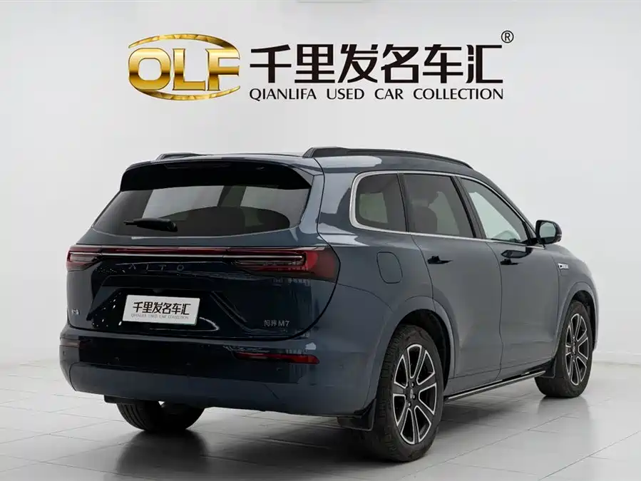 900x675_0_q87_c42_autohomecar__ChxpWGk6KW-AOBM7AAE5ihXw-4c607.jpg.webp Used HUAWEI AITO M7 2024 1.5T Intelligent Driving Four-wheel Drive Pro Version 5 Seats