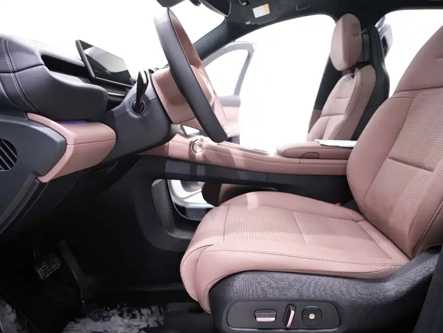 Used NIO ES6 2024 model 75kWh