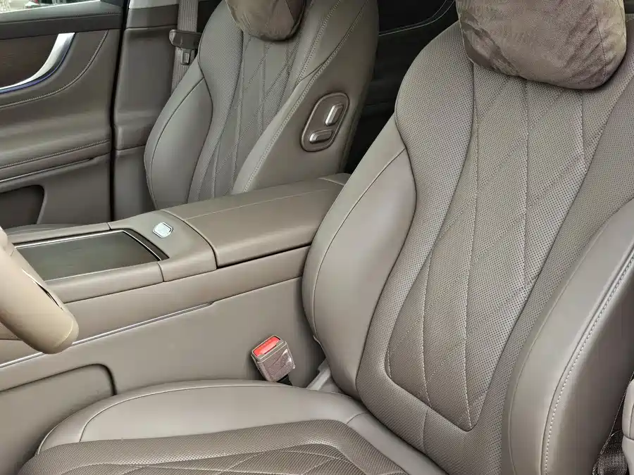 900x675_0_q87_c42_autohomecar__ChxpWGk6SlSABLytAAj-KGDyvZM382.jpg.webp Used AITO M9 2024 extended range Max version 42kWh 5-seater version