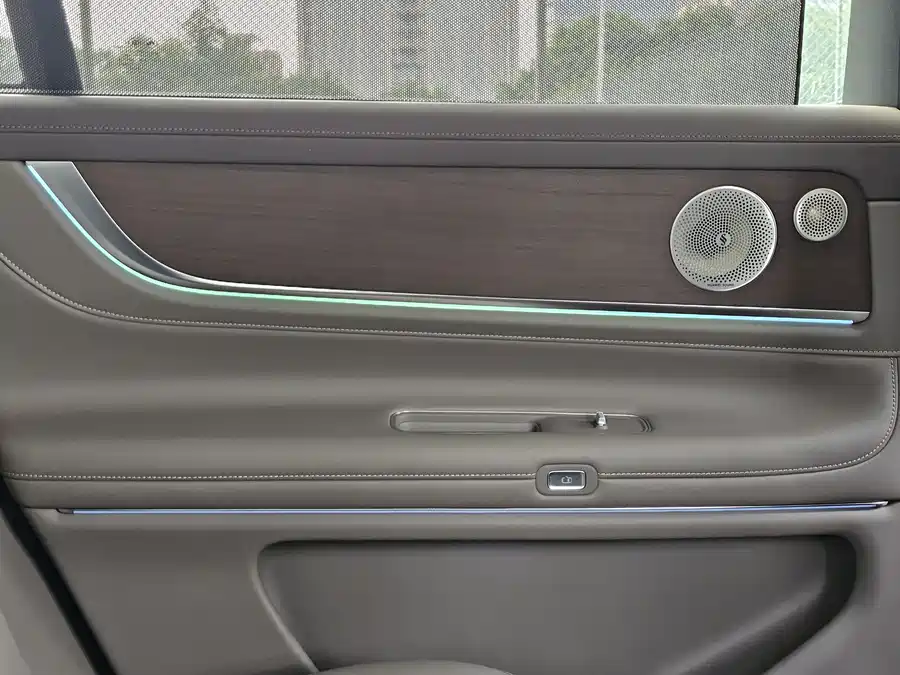 900x675_0_q87_c42_autohomecar__ChxpWGk6SlmAEXE6AAdoElMjkRQ297.jpg.webp Used AITO M9 2024 extended range Max version 42kWh 5-seater version