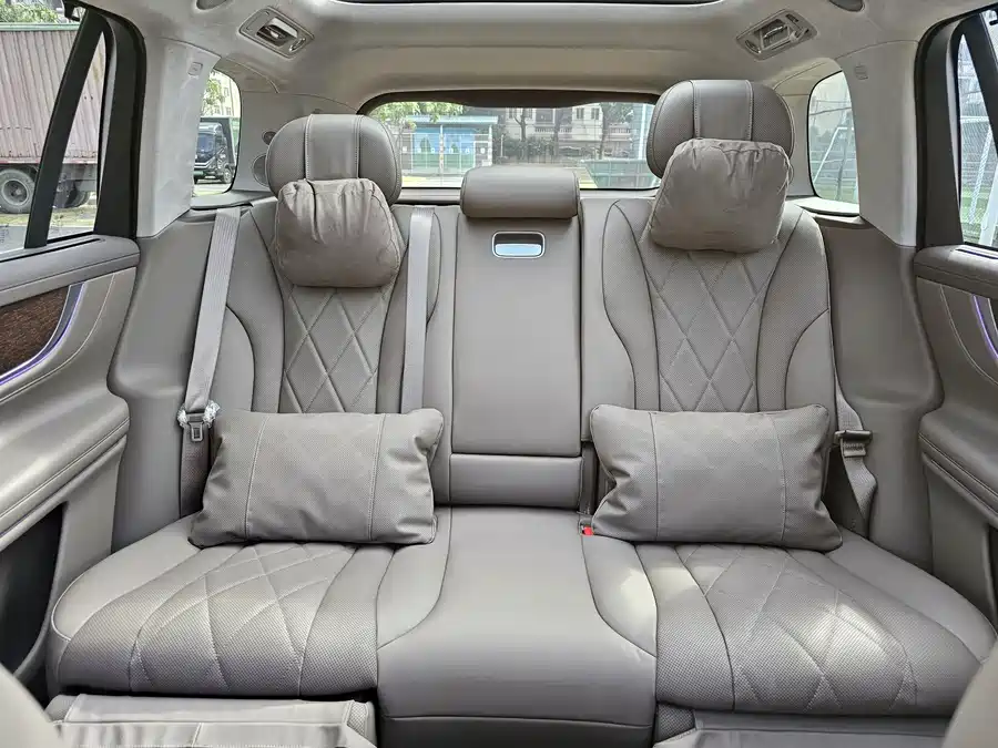 900x675_0_q87_c42_autohomecar__ChxpWGk6SluAL8QVAAjDxgk2afU264.jpg.webp Used AITO M9 2024 extended range Max version 42kWh 5-seater version