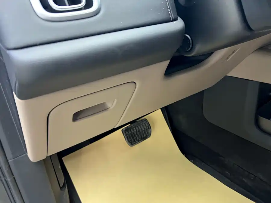 900x675_0_q87_c42_autohomecar__ChxpWGk6WcKAcEJ0AAaB33kXQzM149.jpg.webp Used Li Auto L9 2025 Ultra smart refresh version