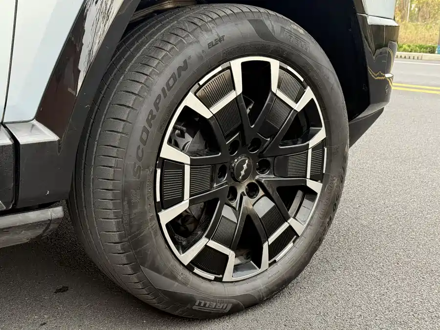 Used BYD Leopard 8 2025 Zhiyong flagship version 7 seats