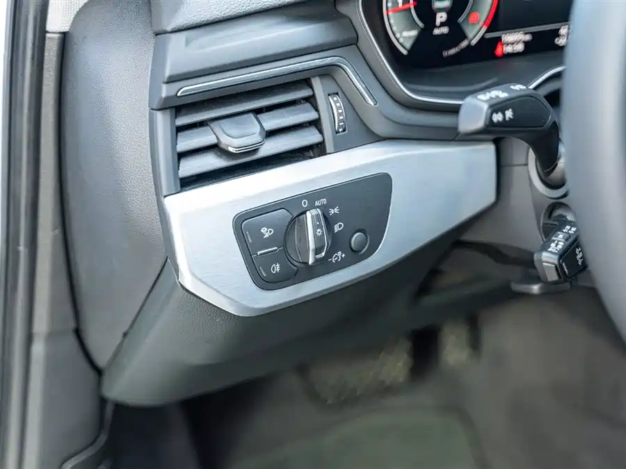 Used Audi A4L 2024 40 TFSI Fashionable and Dynamic