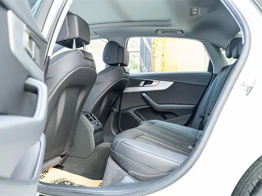 Used Audi A4L 2024 40 TFSI Fashionable and Dynamic