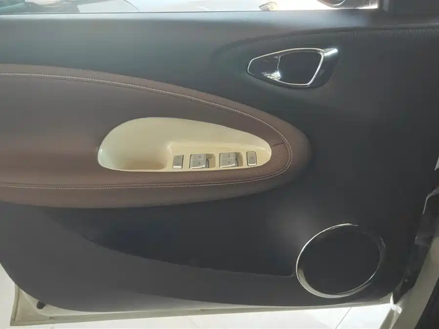 Used Wuling Bingo 2024 model 333km Yuexiang model