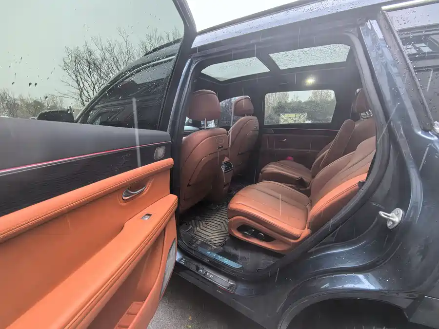 Used HUAWEI AITO M7 2024 1.5T Intelligent Driving Rear Drive Ultra Version 6 Seats