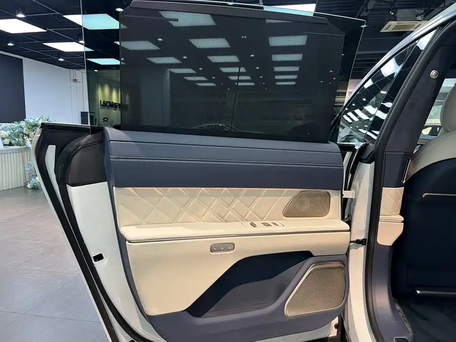 900x675_0_q87_c42_autohomecar__ChxpWGk82RmATQhUAAl8XYGbagQ311.jpg.webp Used NIO ET9 2025 model 102kWh