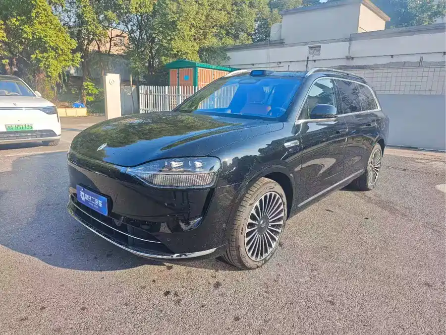 900x675_0_q87_c42_autohomecar__ChxpWGk842SAAkybAA2Yp0u7Yro279.jpg.webp Used AITO M9 2024 extended range Ultra version 42kWh 6-seater version