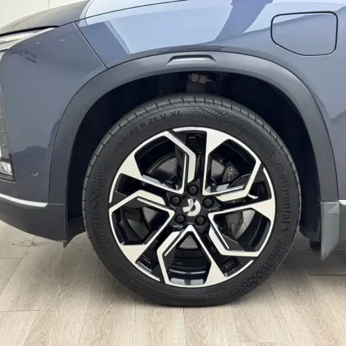 900x675_0_q87_c42_autohomecar__ChxpWGk8RHWAcqf5AAkKR5y3kWc749.jpg.webp Used NIO ES8 2020 415KM Signature Edition Seven-Seater Edition