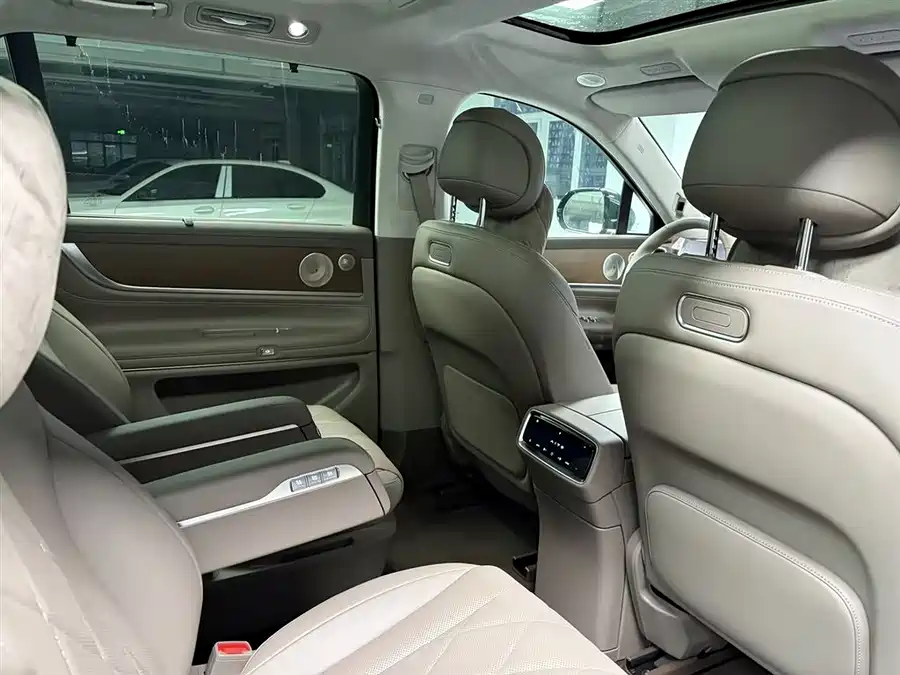 900x675_0_q87_c42_autohomecar__ChxpWGk8yOCACYQzAAGwuaHTa4c638.jpg.webp Used AITO M9 2024 extended range Max version 52kWh 6-seater version