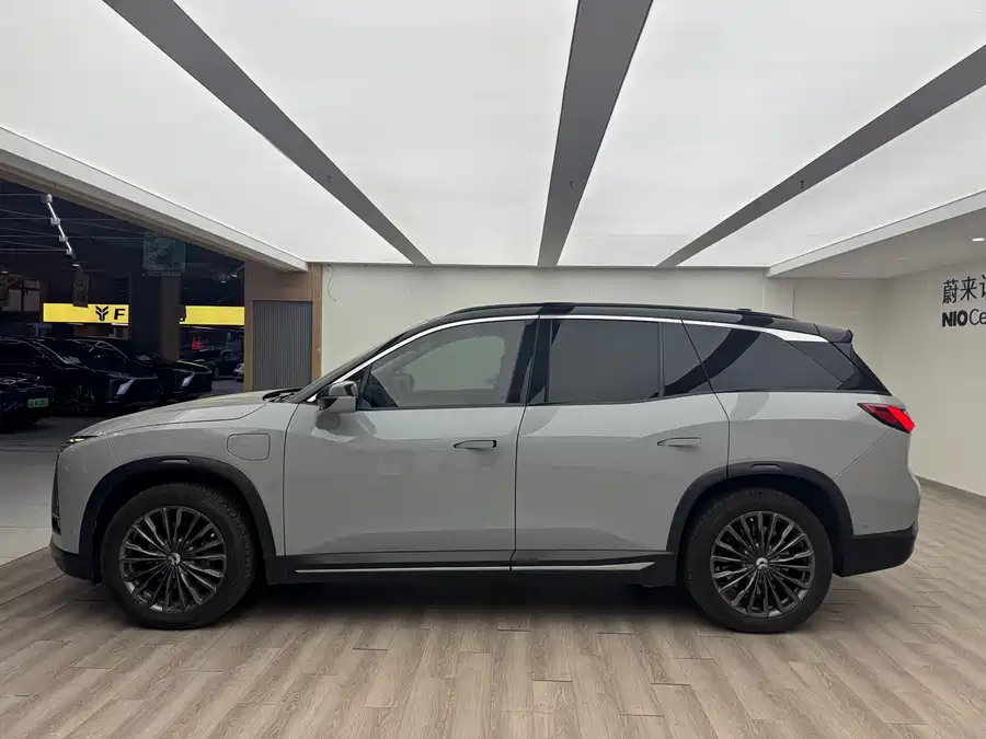 900x675_0_q87_c42_autohomecar__ChxpWGk9PFaAJLH4AAZ-9fo0GEA276.jpg.webp Used NIO ES8 2018 model 355KM baseline version seven-seater version