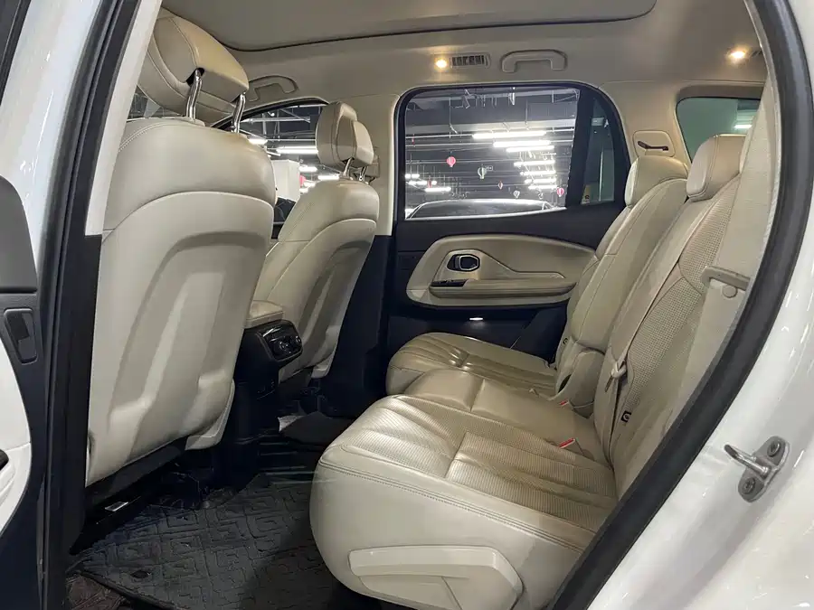 900x675_0_q87_c42_autohomecar__ChxpWGkEUu2AI_PXAAjzoS3fcLM687.jpg.webp Used NIO ES8 2018 Founder Edition