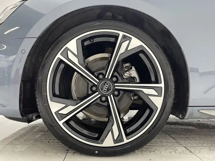 Used Audi A4L 2022 40 TFSI quattro RS kit combustion speed type