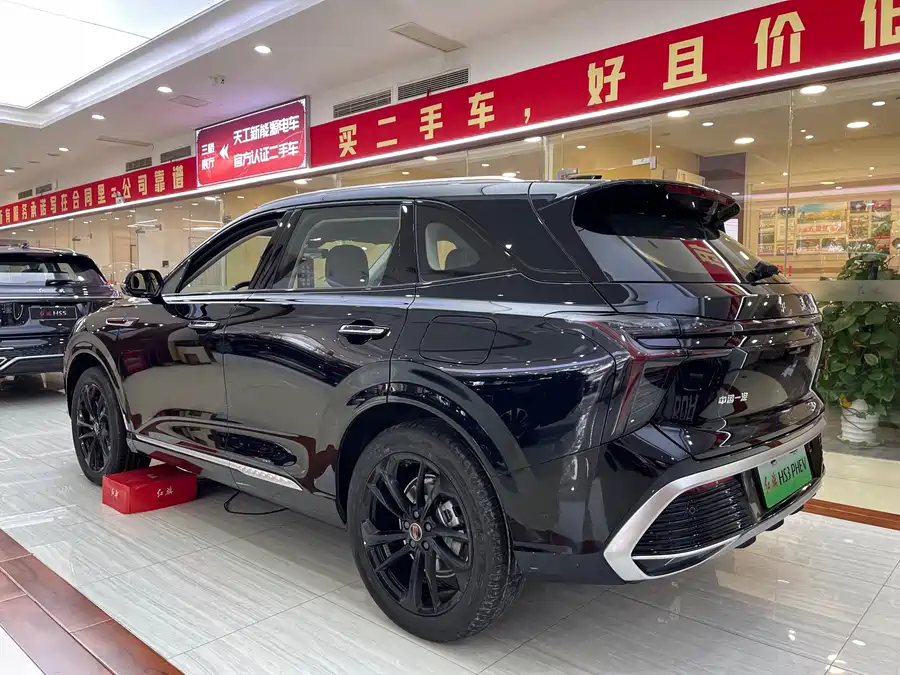 900x675_0_q87_c42_autohomecar__ChxpWGkFg_uAFKqvAApeuX5lnn0693.jpg.webp Used Hongqi HS3 PHEV 2025 117km Jinwei Edition